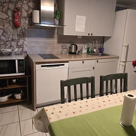 Feelhome 2 Bedrooms Vidarsveg *